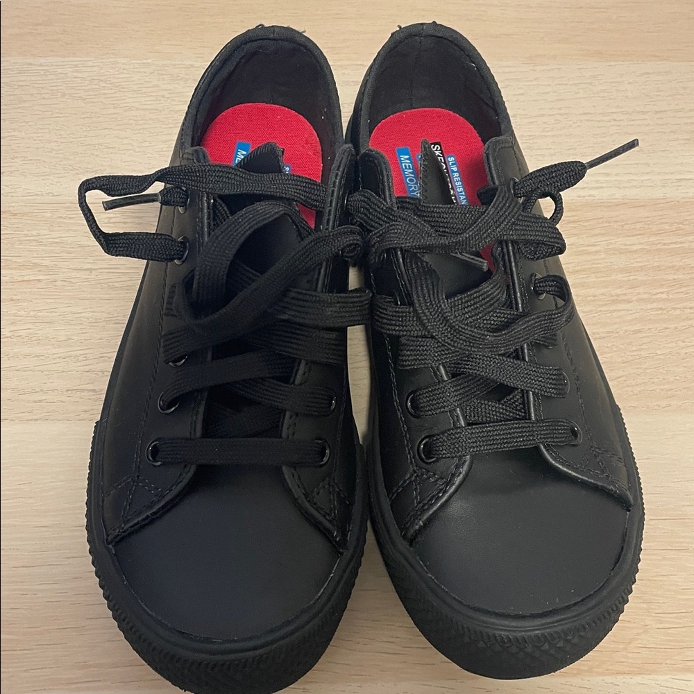 Skechers Black Non-Slip Sneakers with Red Insole